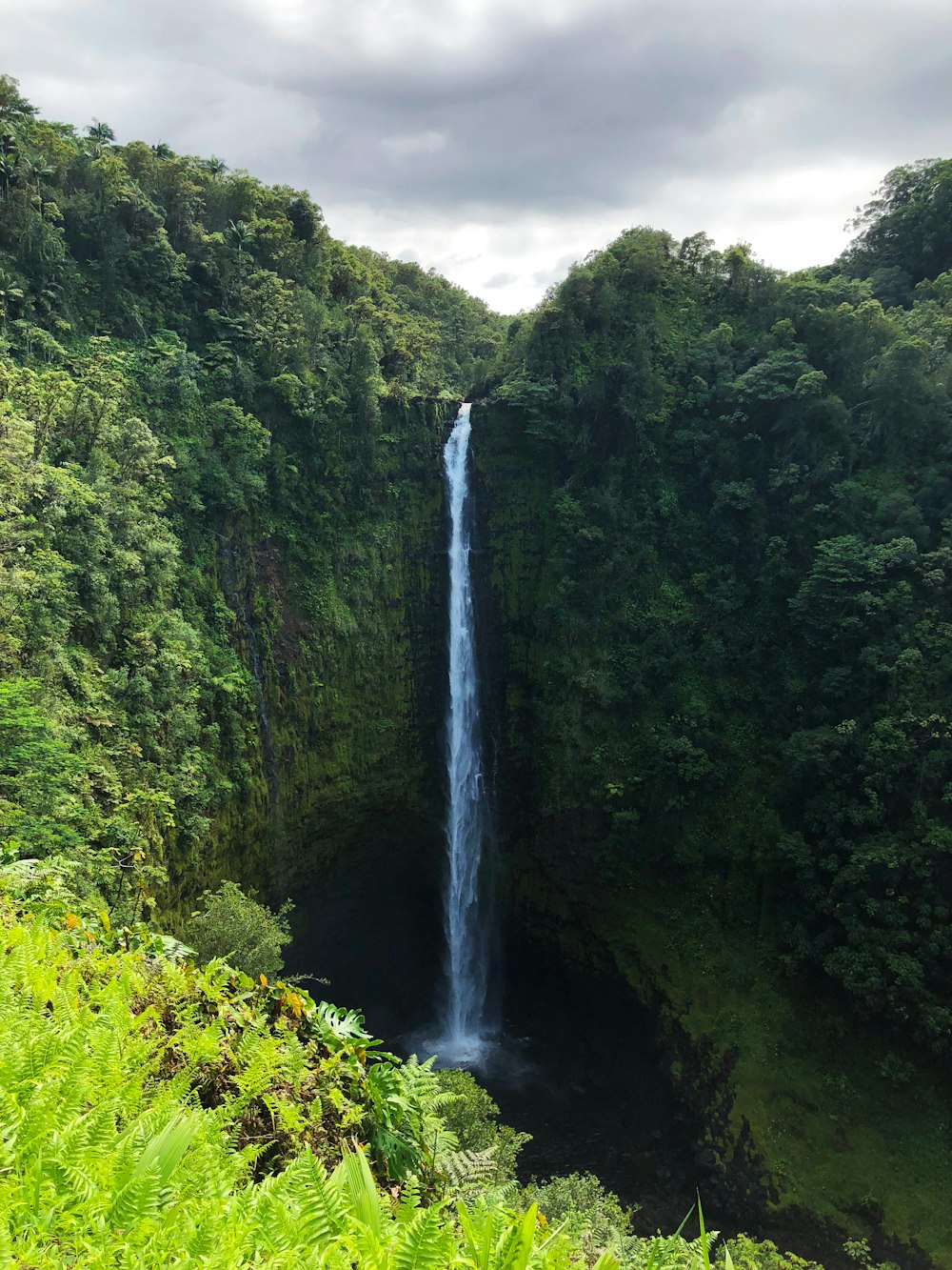 time lapse photography of waterfalls