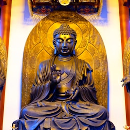 Gautama Buddha statue