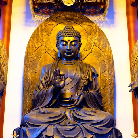 Gautama Buddha statue
