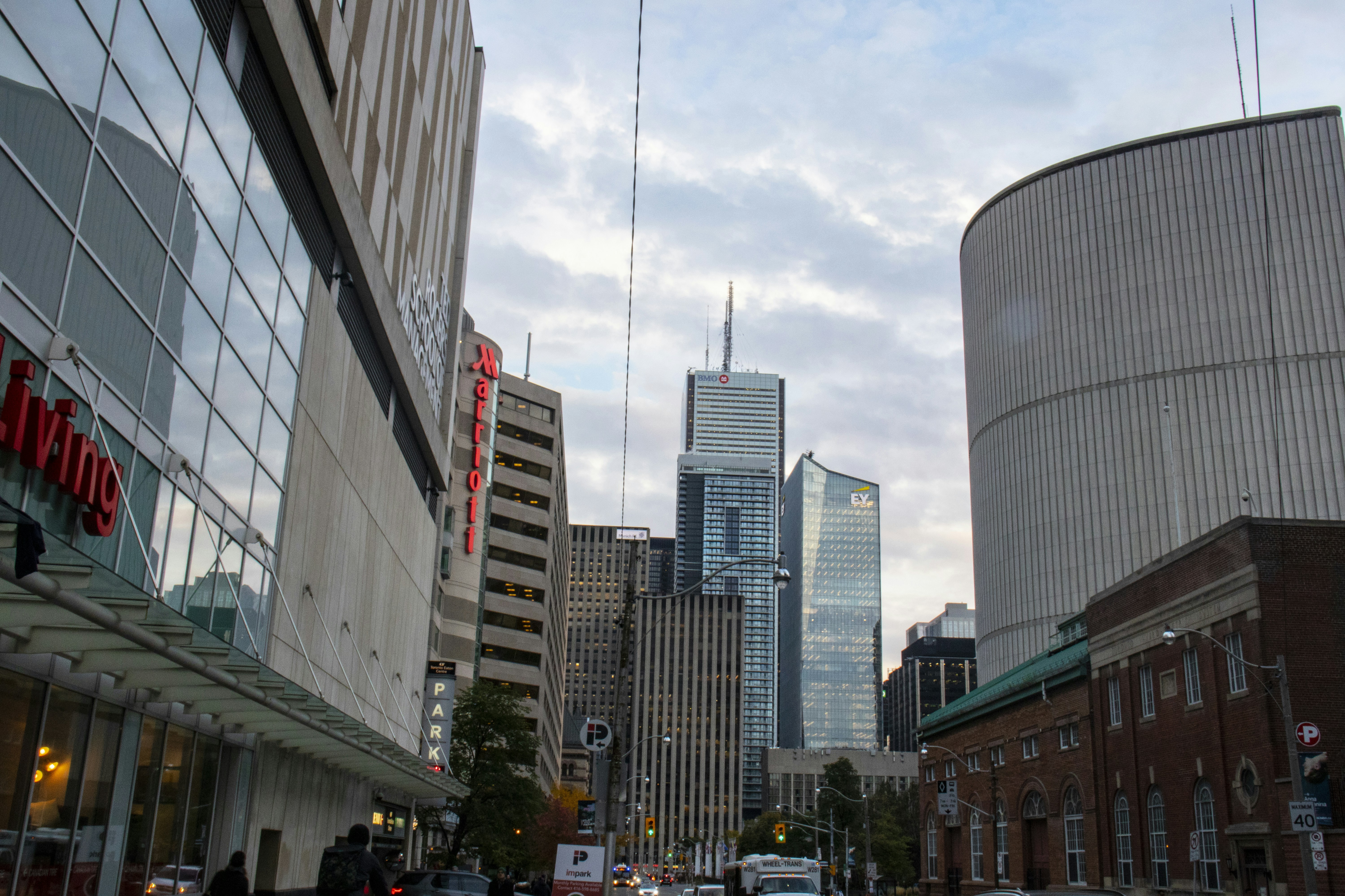 I took this photo when wandering around Toronto in the afternoon.