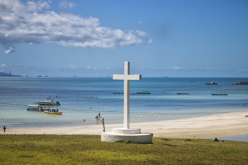 gray cross monument