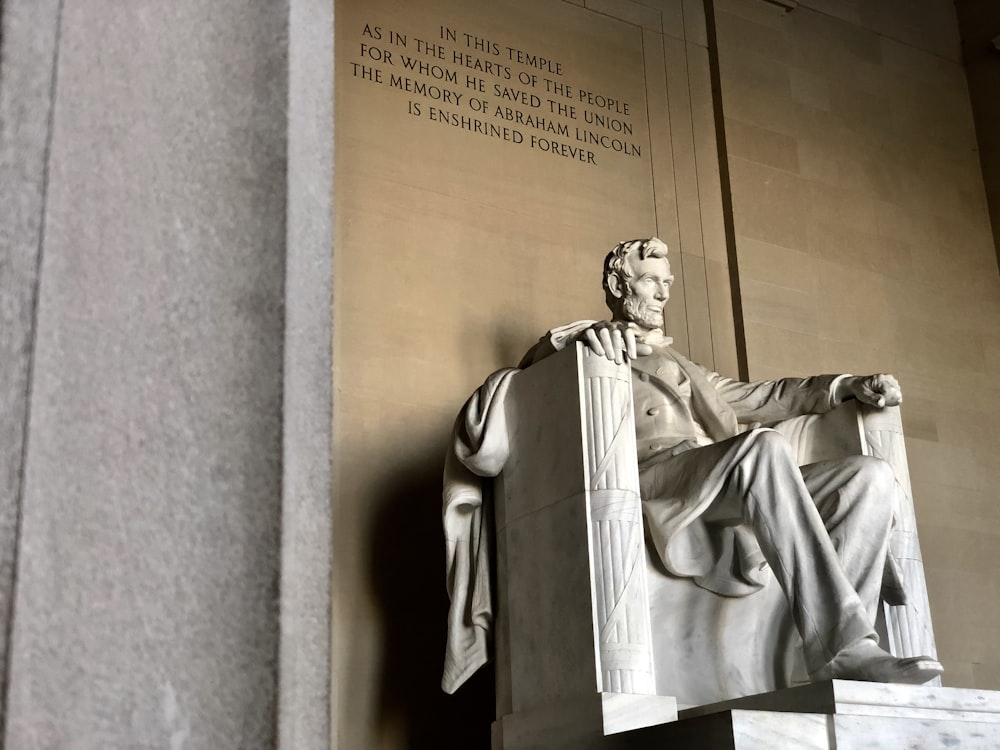 Lincoln Memorial statue
