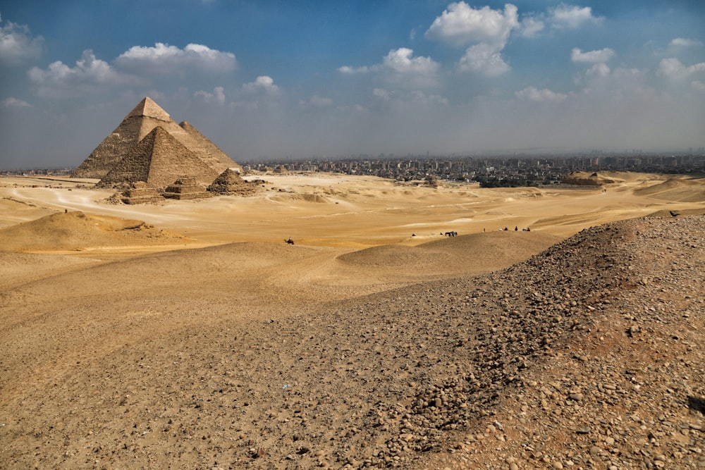 pyramid photo during daytime