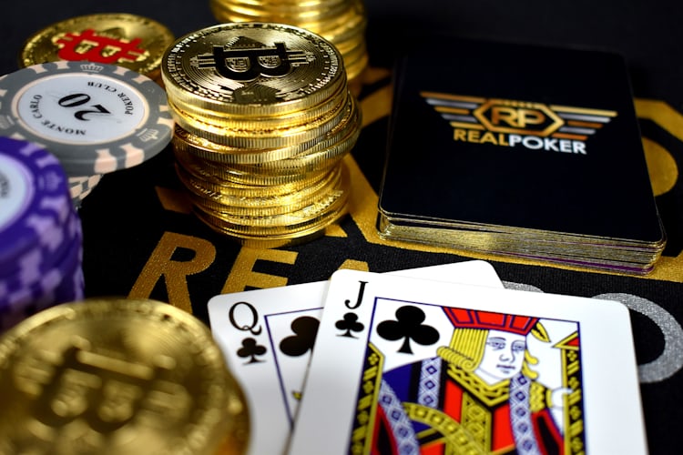 scattered poker chips photo – Free Gambling Image on Unsplash