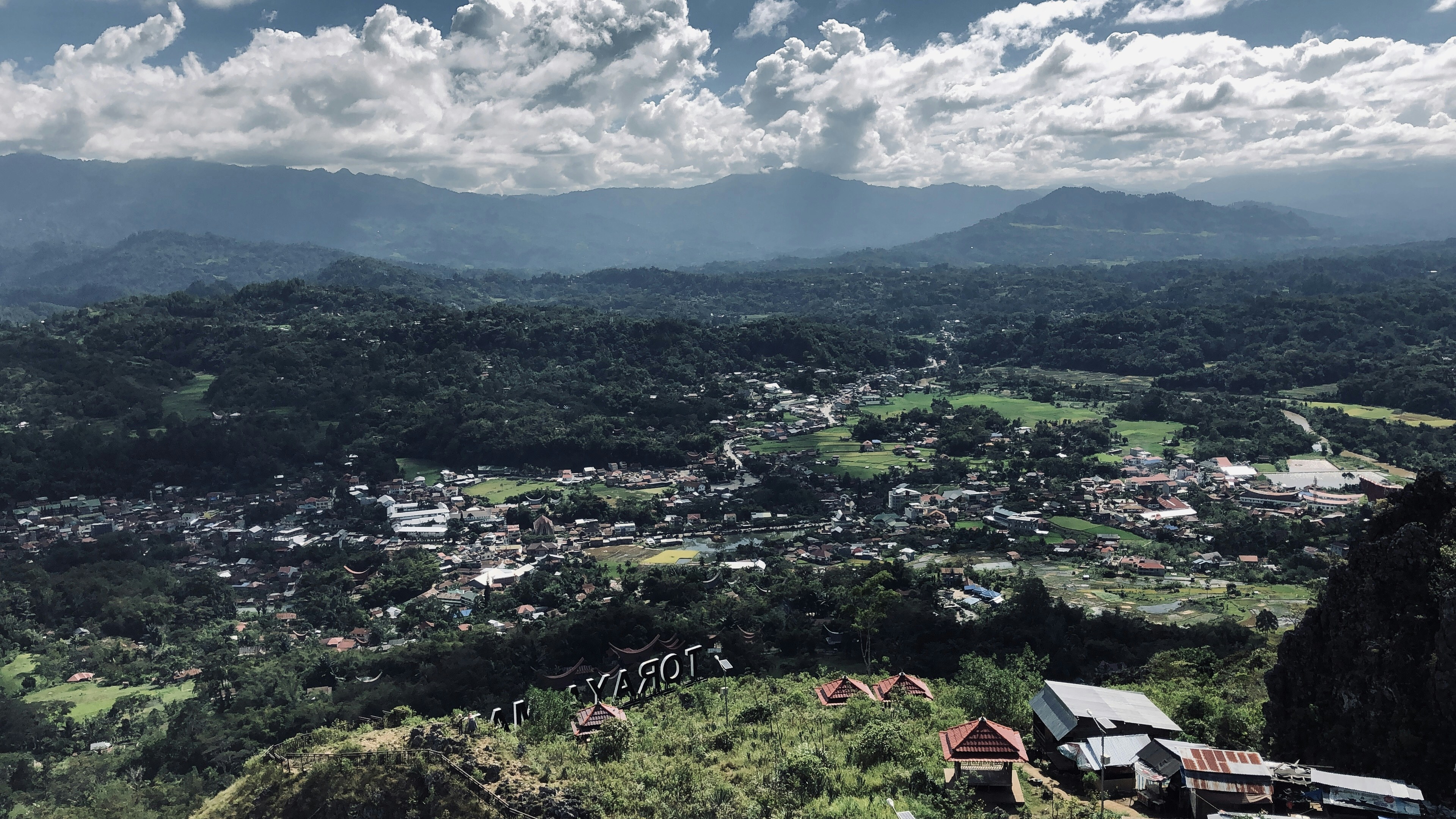 Photo by fadlilatama