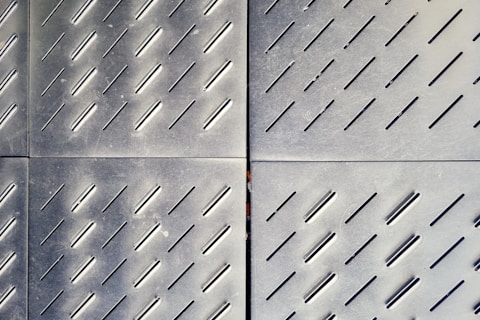 gray metal machine