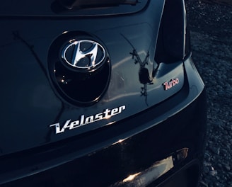 black Hyundai Velaster