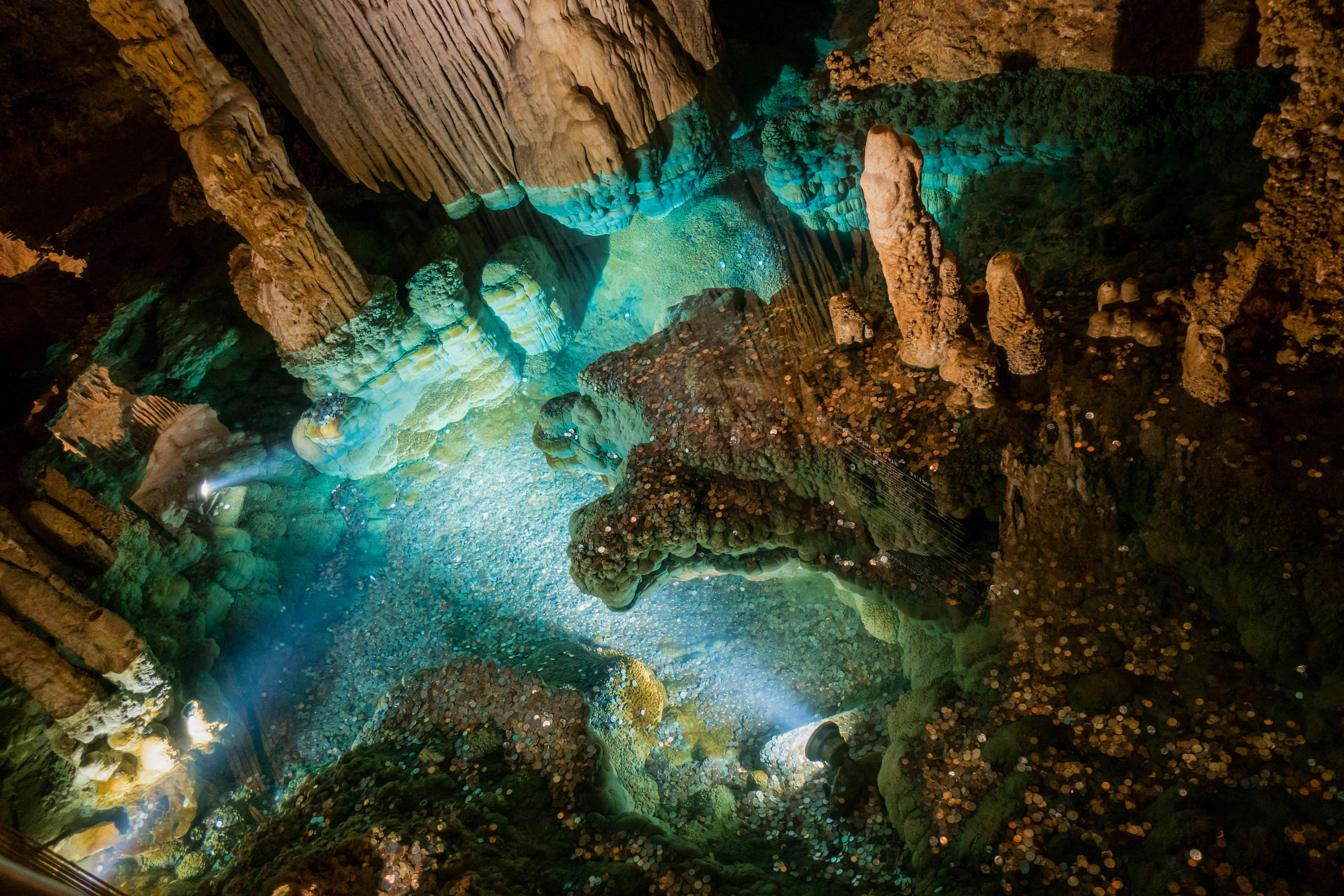 Interior de las Cavernas de Sacbé