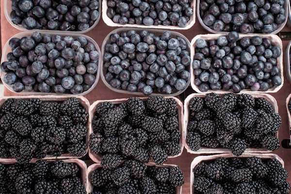 Pile of mulberries and blueberries