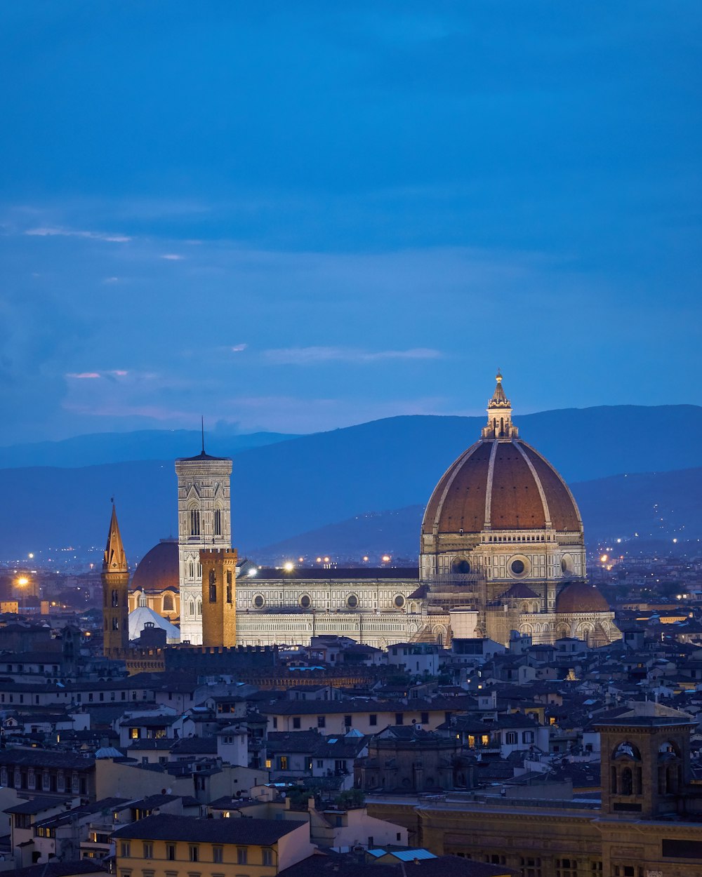 Cathédrale de Florence pendant la nuit