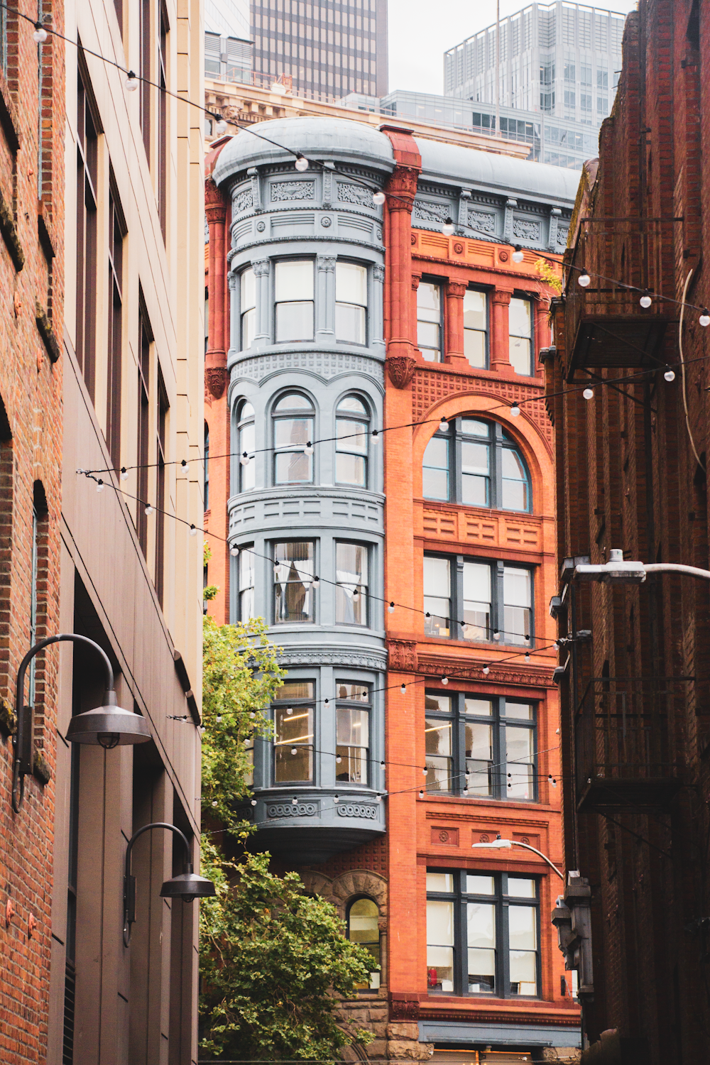 apartment between two buildings