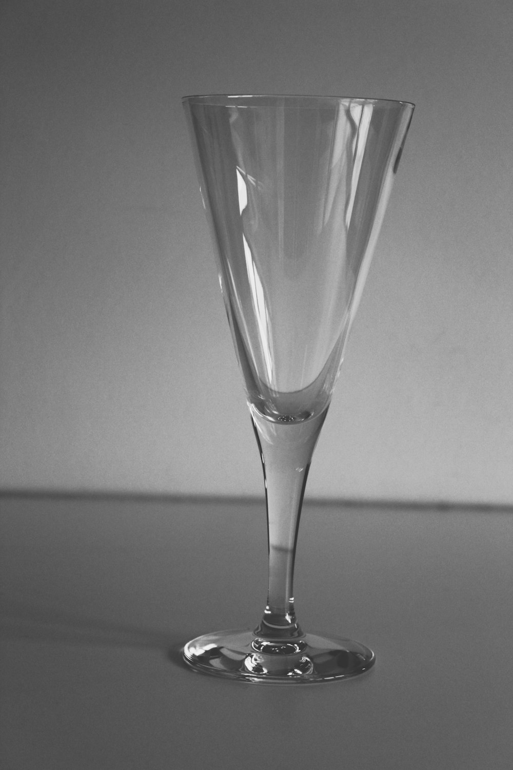 clear footed wine glass