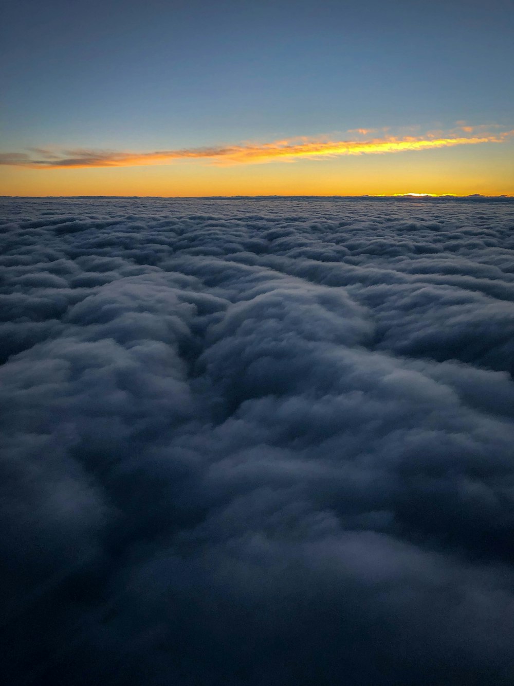 white sea of clouds during daytime