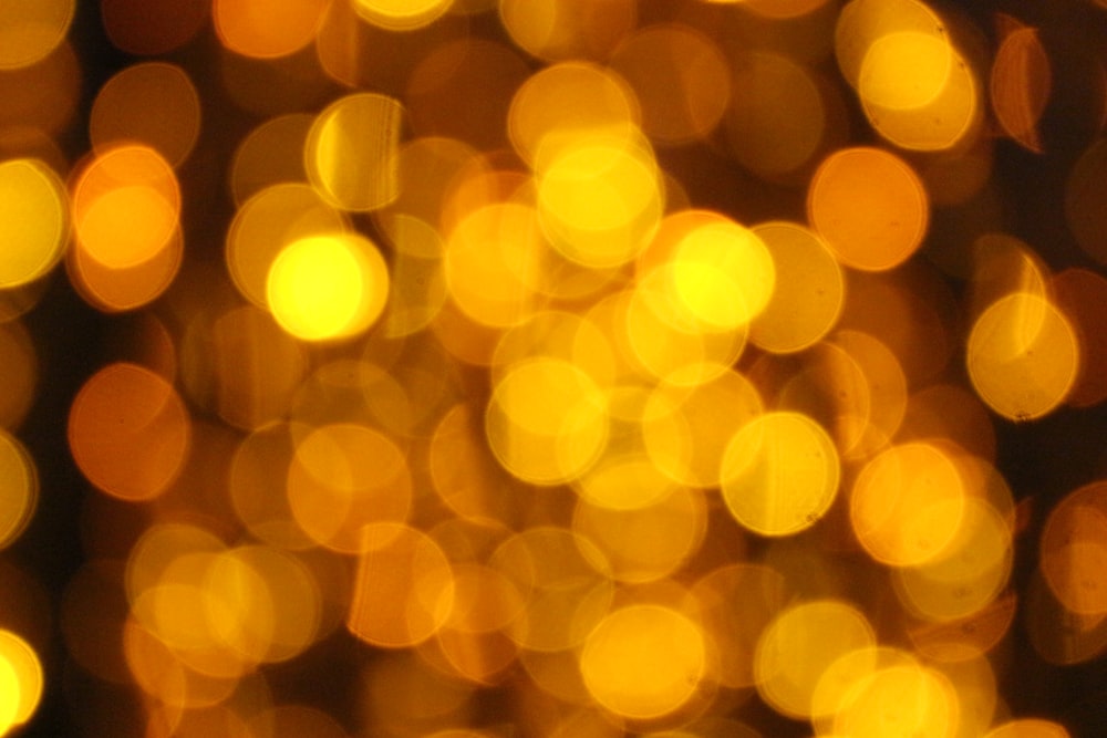 yellow bokeh lights