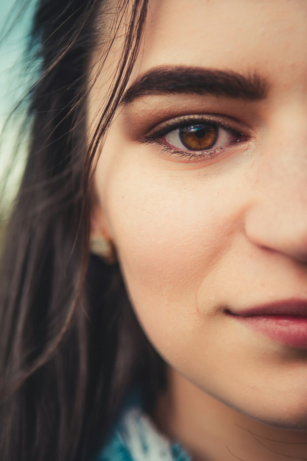 women's face close-up photography