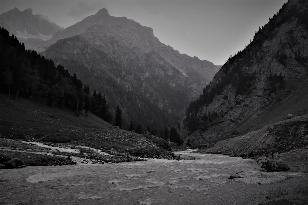 mountain at daytime