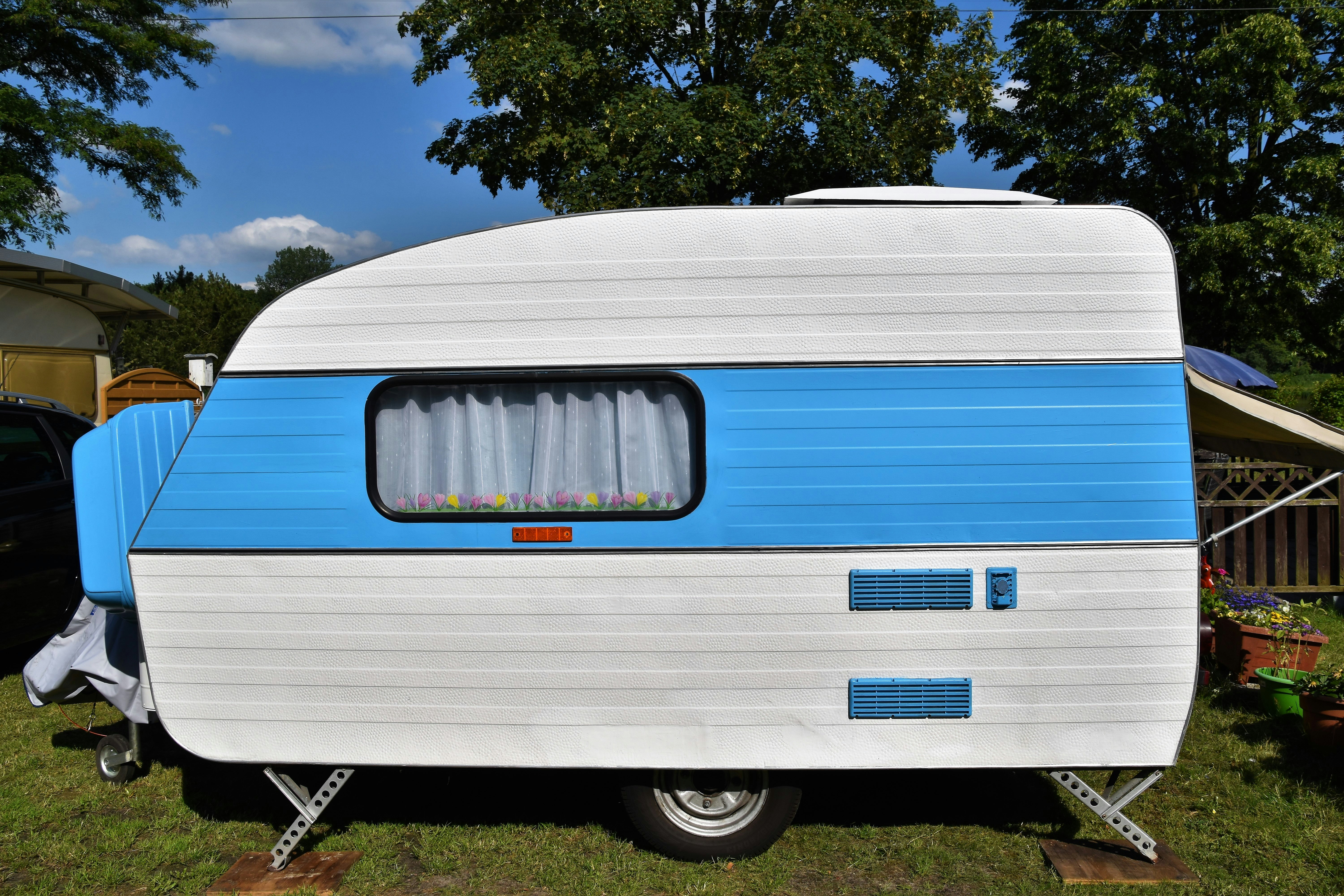 blue and white UV trailer
