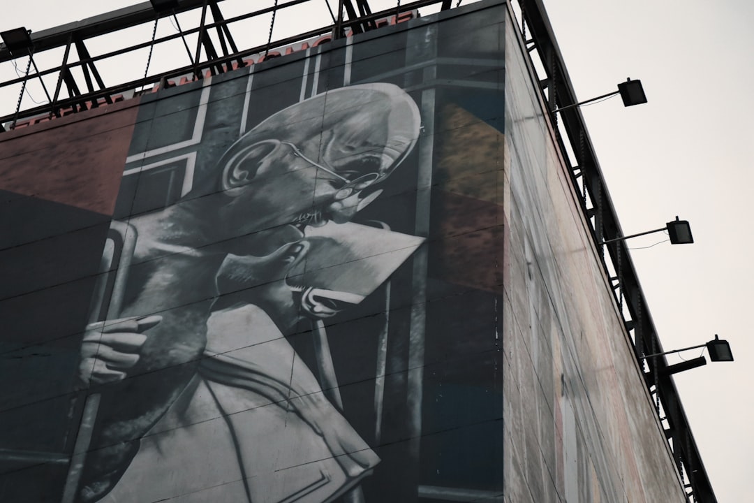 Mohandas Karamchand Gandhi mural during day