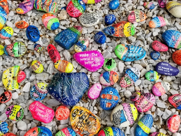 decorative pebbles