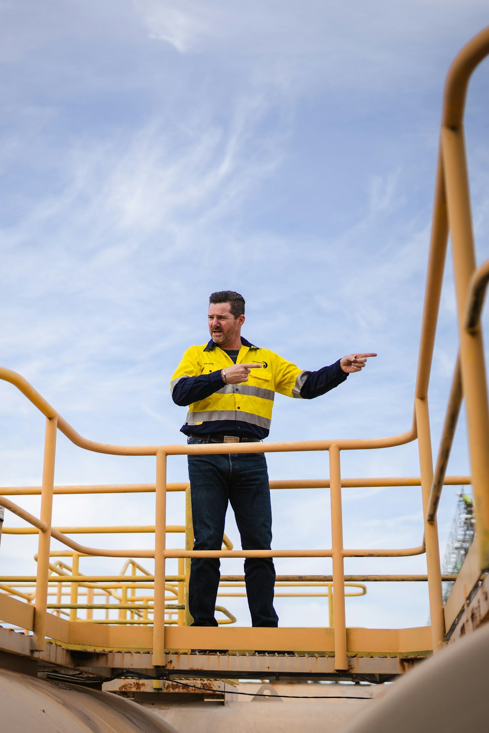 man standing on focus photography