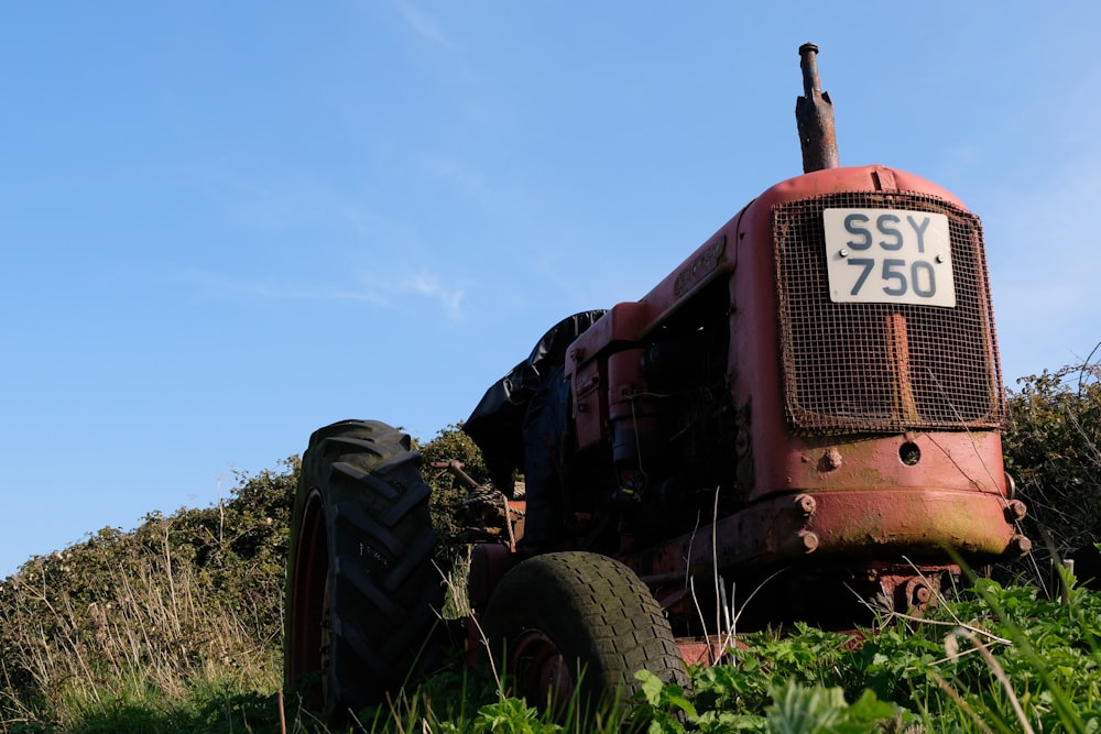 brown SSY 750 tractor