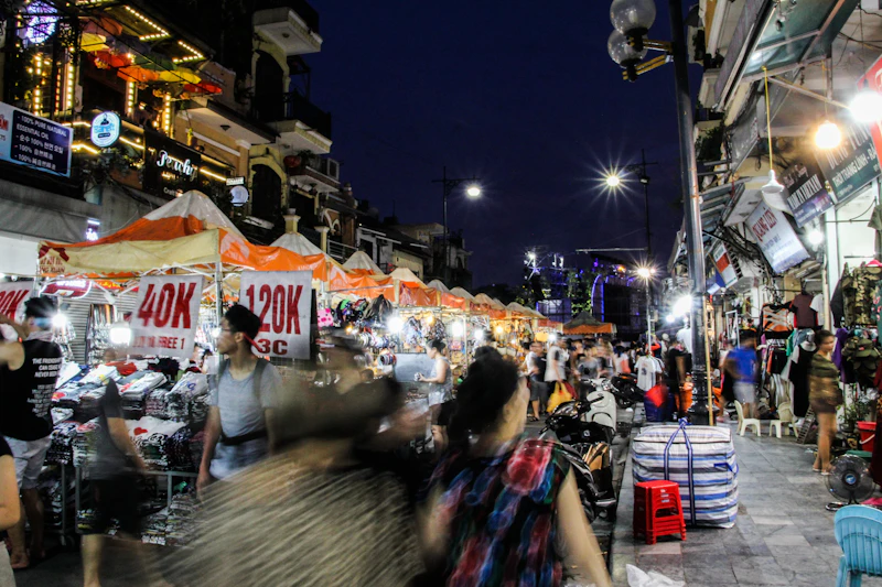 Best Night Food Markets in Orchha for Eating Late and Eating Well