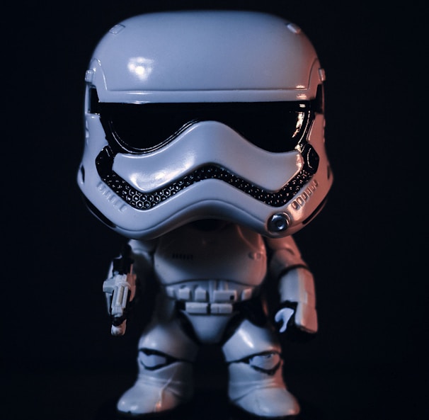 white and black Stars Wars Storm Trooper figure