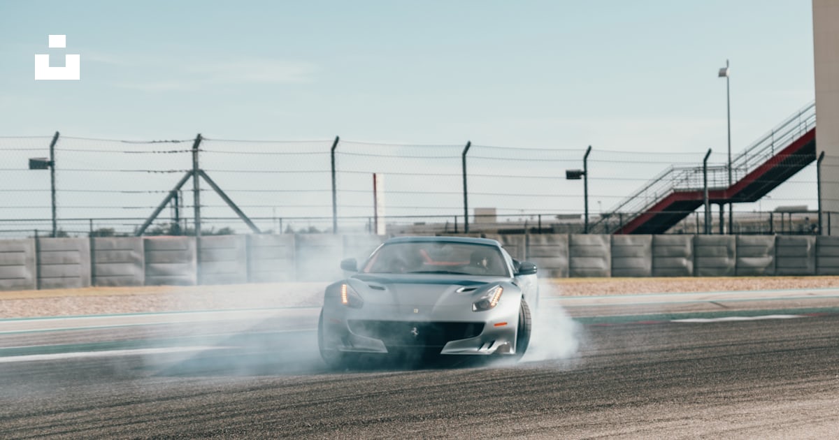 Silver vehicle in road during daytime photo – Free Grey Image on Unsplash