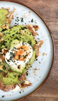 Green shakshuka