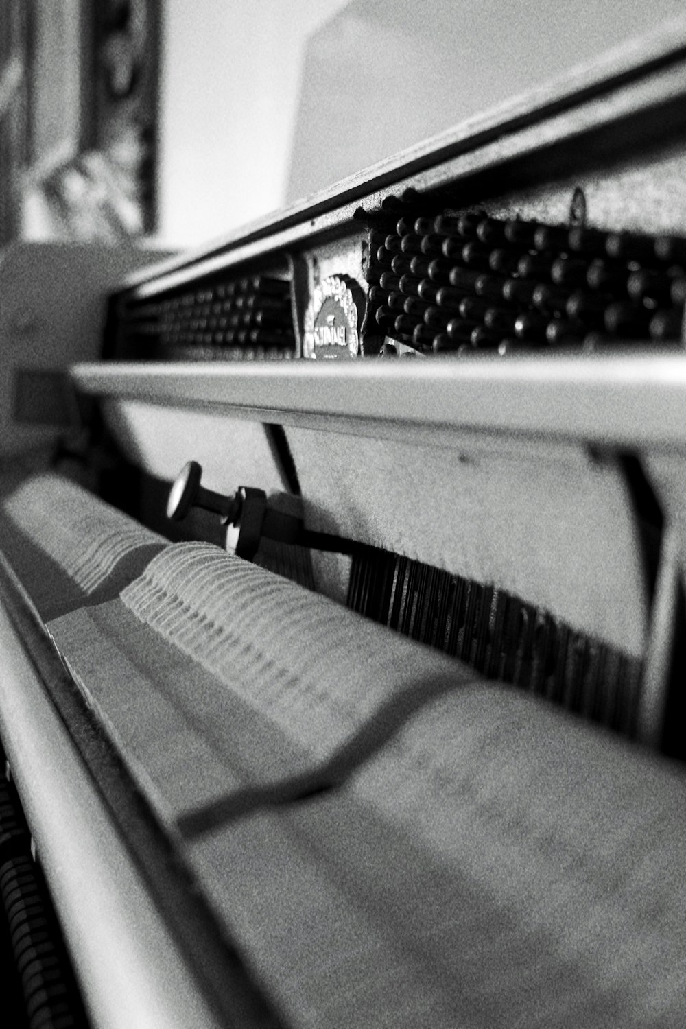 a black and white photo of a computer keyboard