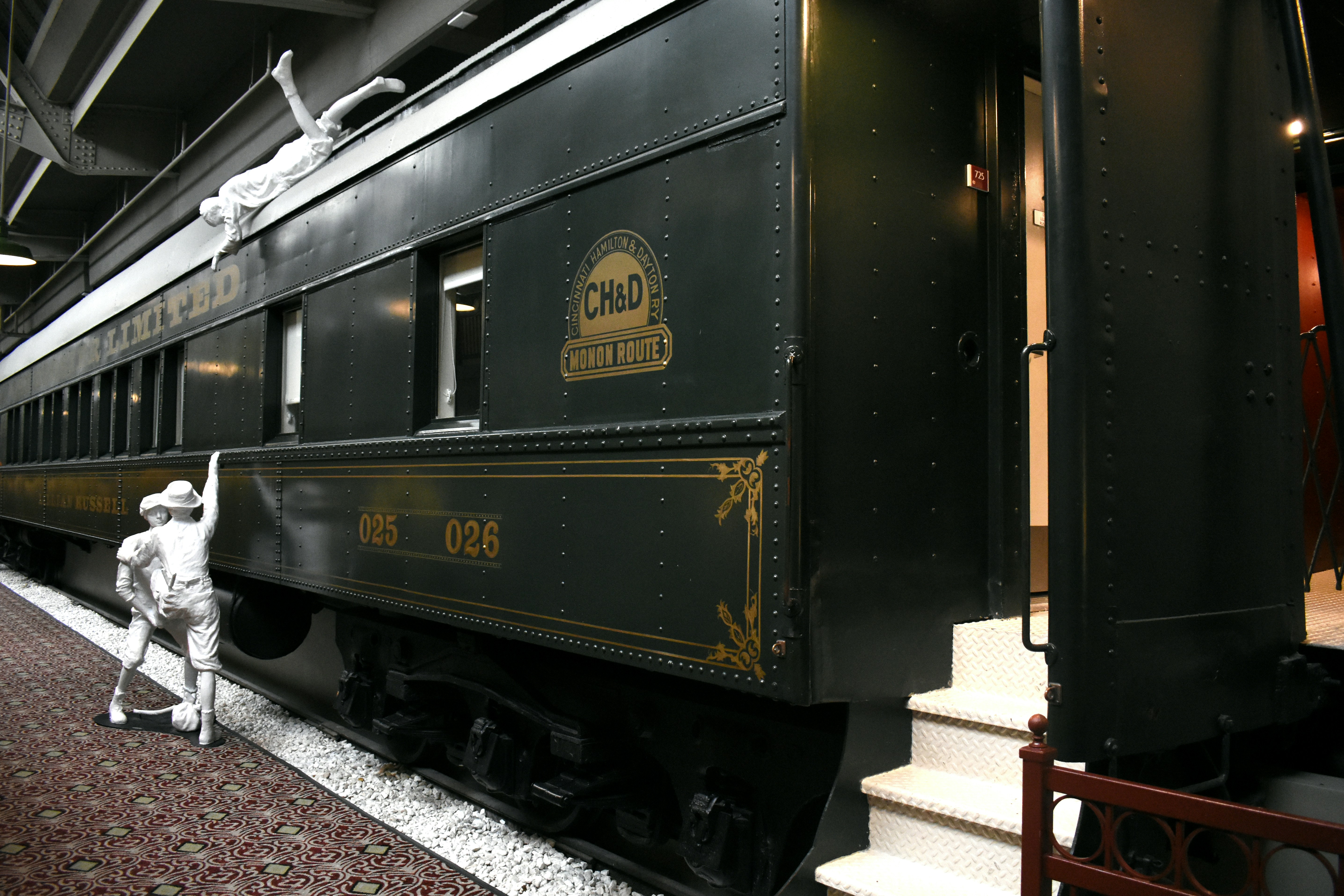 green and brown train