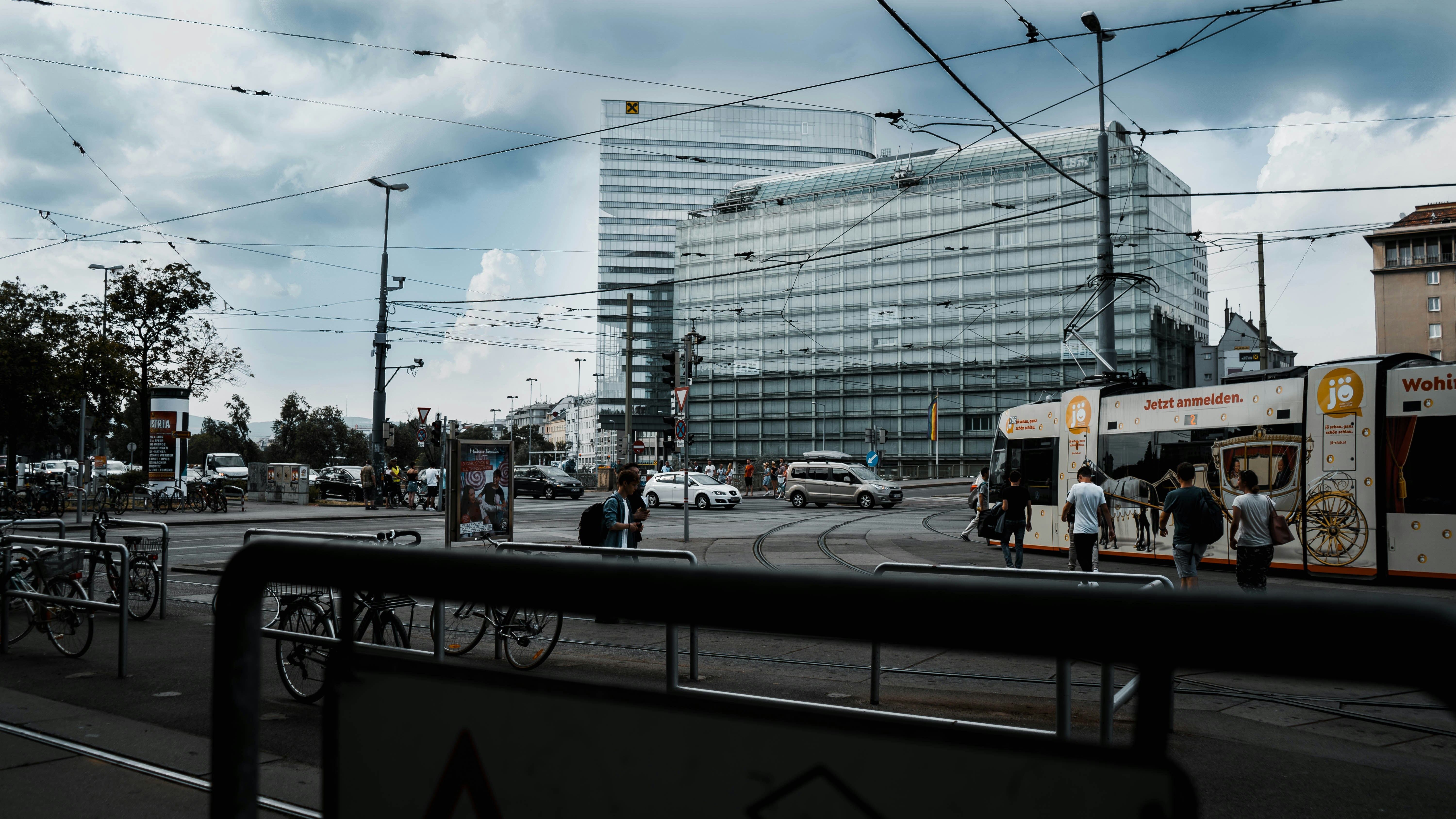 Photo by borna_hrzina