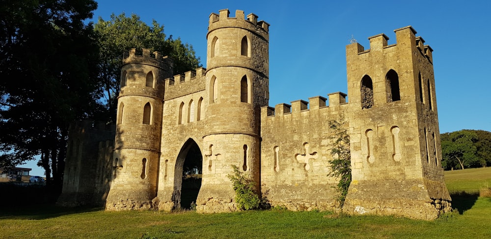 Castelo de pedra cinza