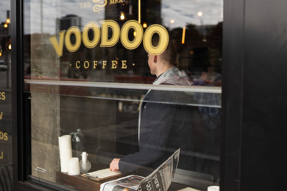 Voodoo-Kaffee-Aufkleber im Glas