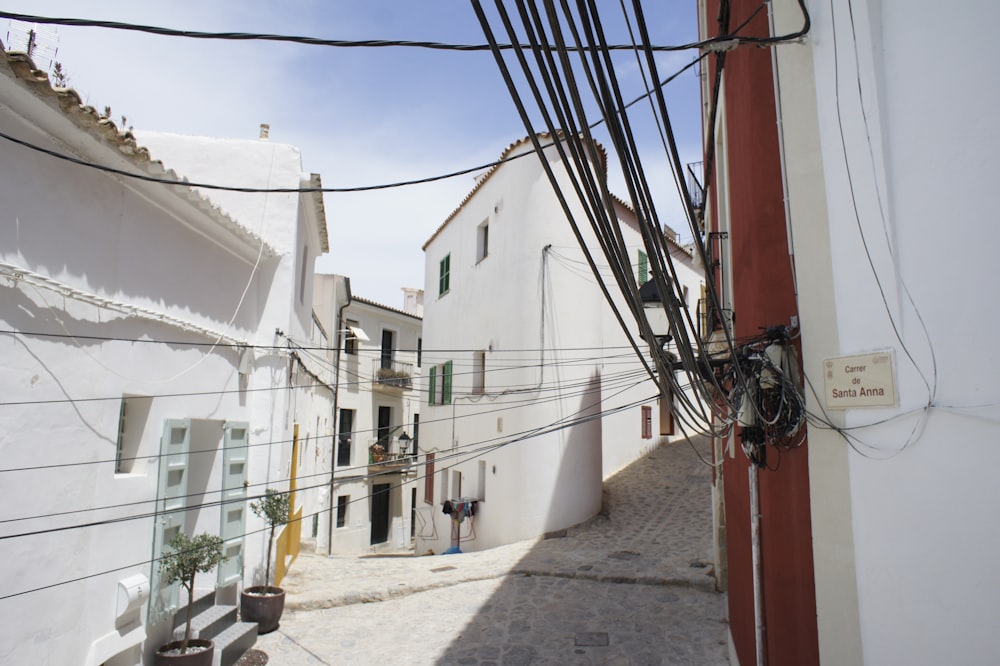 narrow pathway between houses