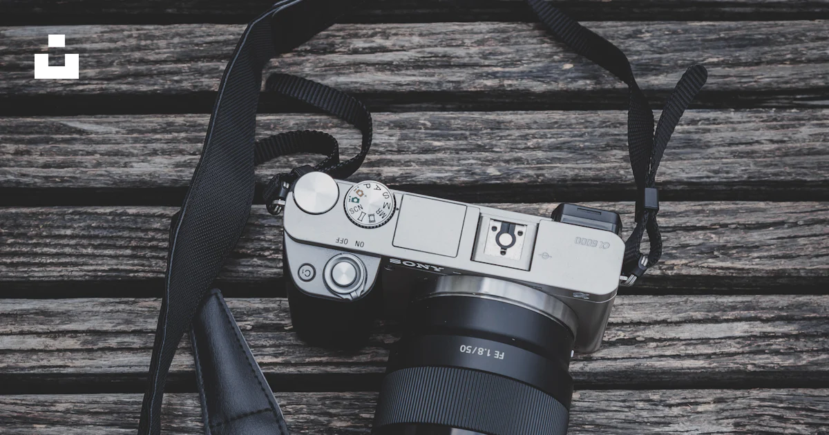 Grey Cameradslr Black and gray DSLR camera photo – Free Product photography Image on ...