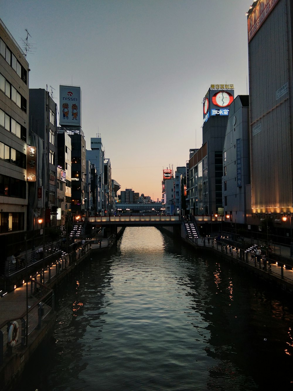 river surround by buildings