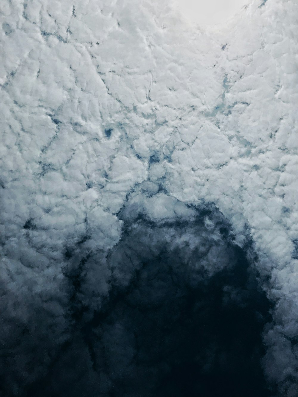 Una vista aerea delle nuvole nel cielo