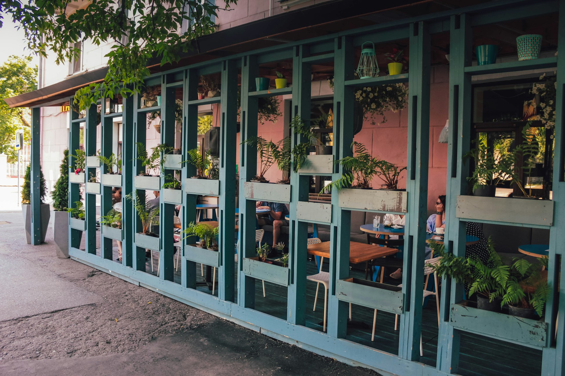 A cafe in Kazan, Russia (Timur M via Unsplash)