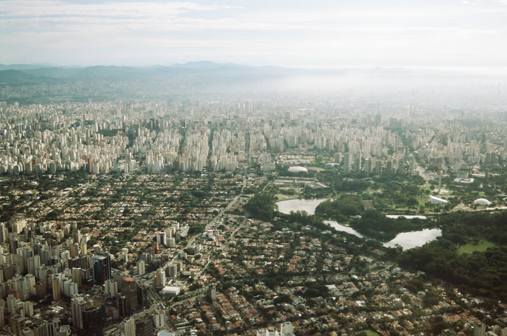 Paisaje urbano durante el día