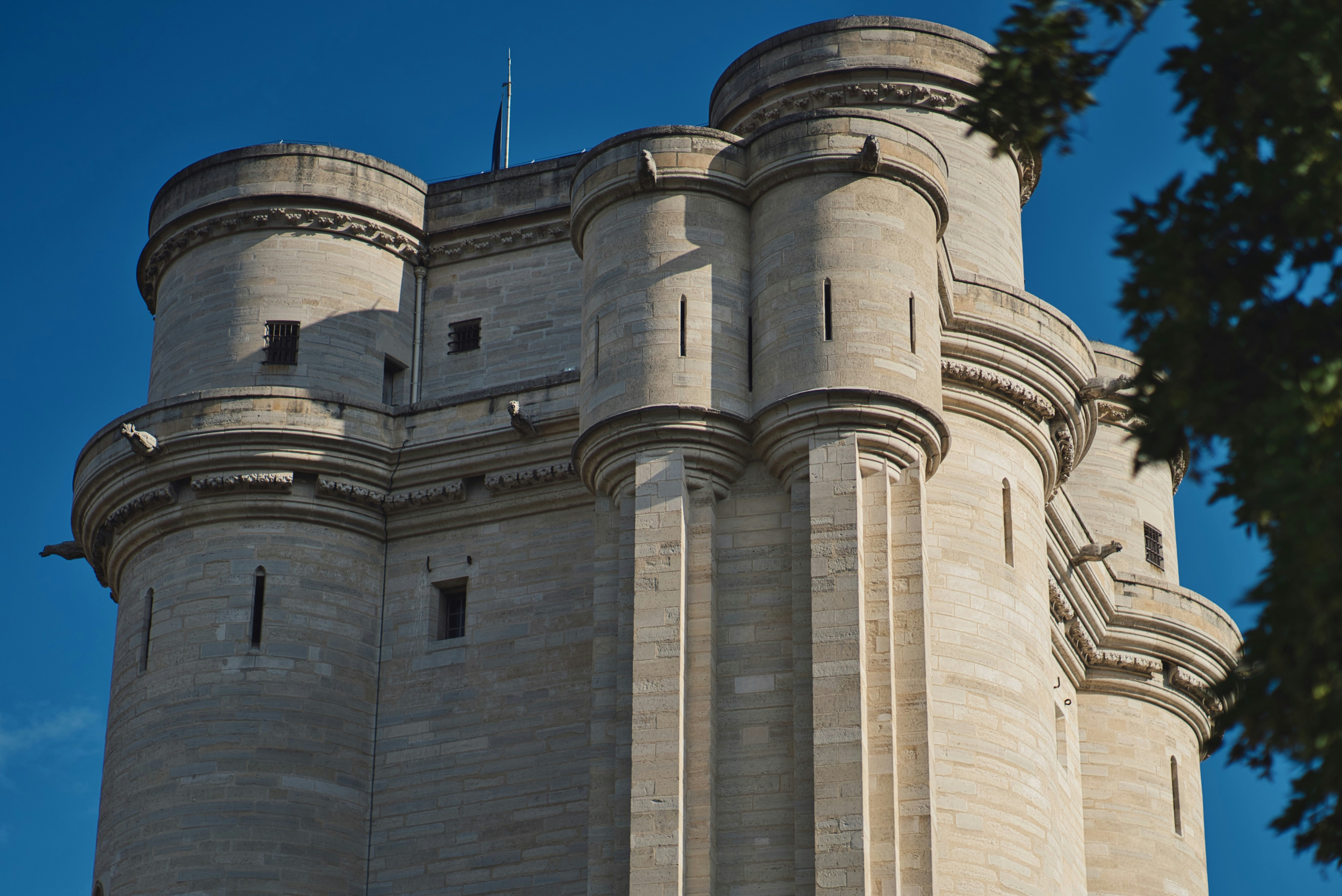 brown concrete building, 