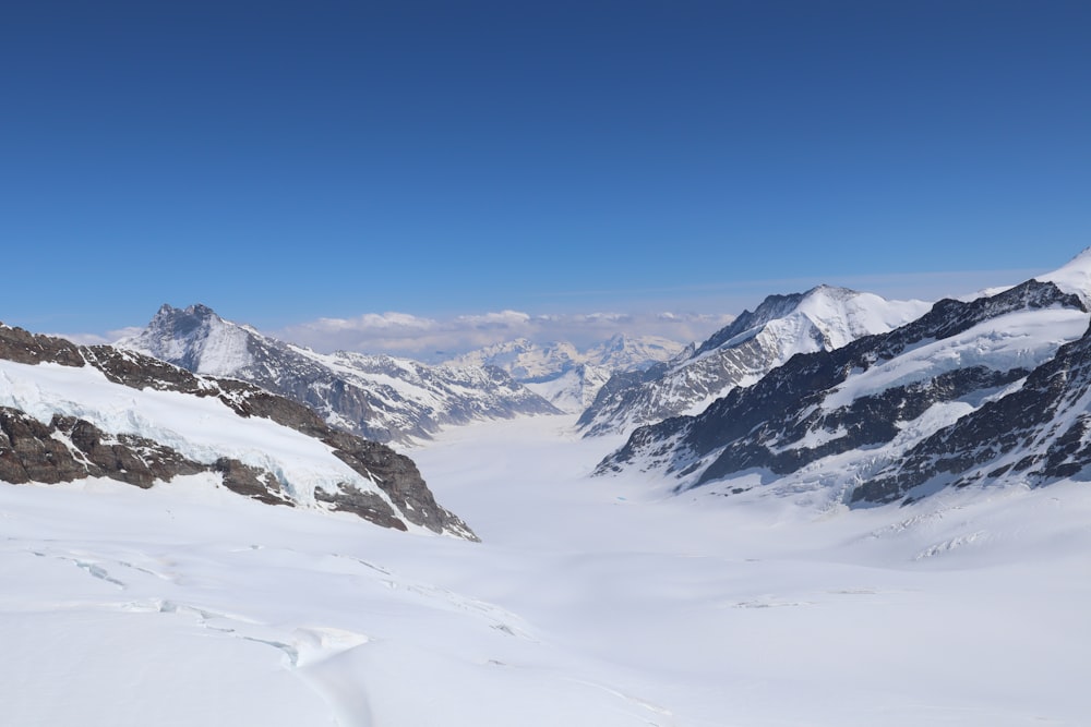 mountain at daytime