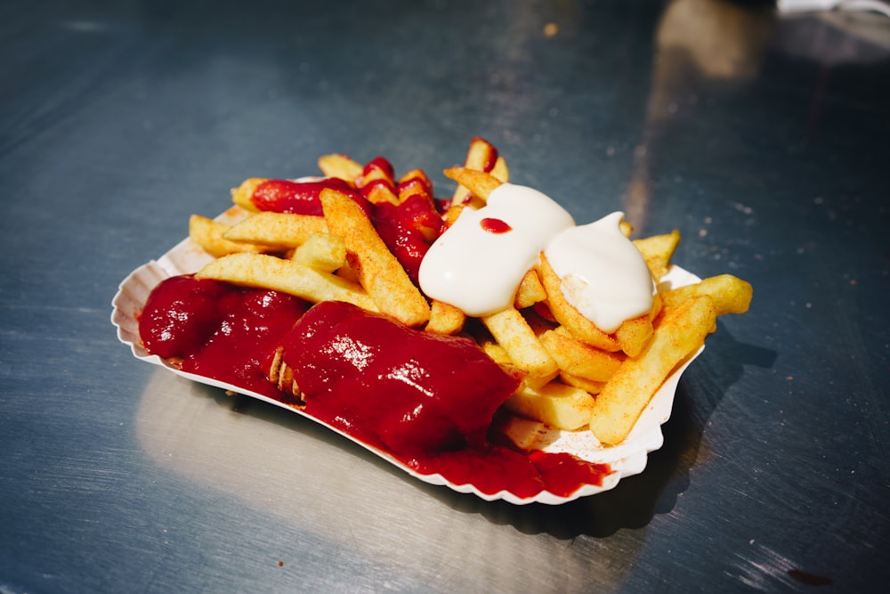 fries with ketchup