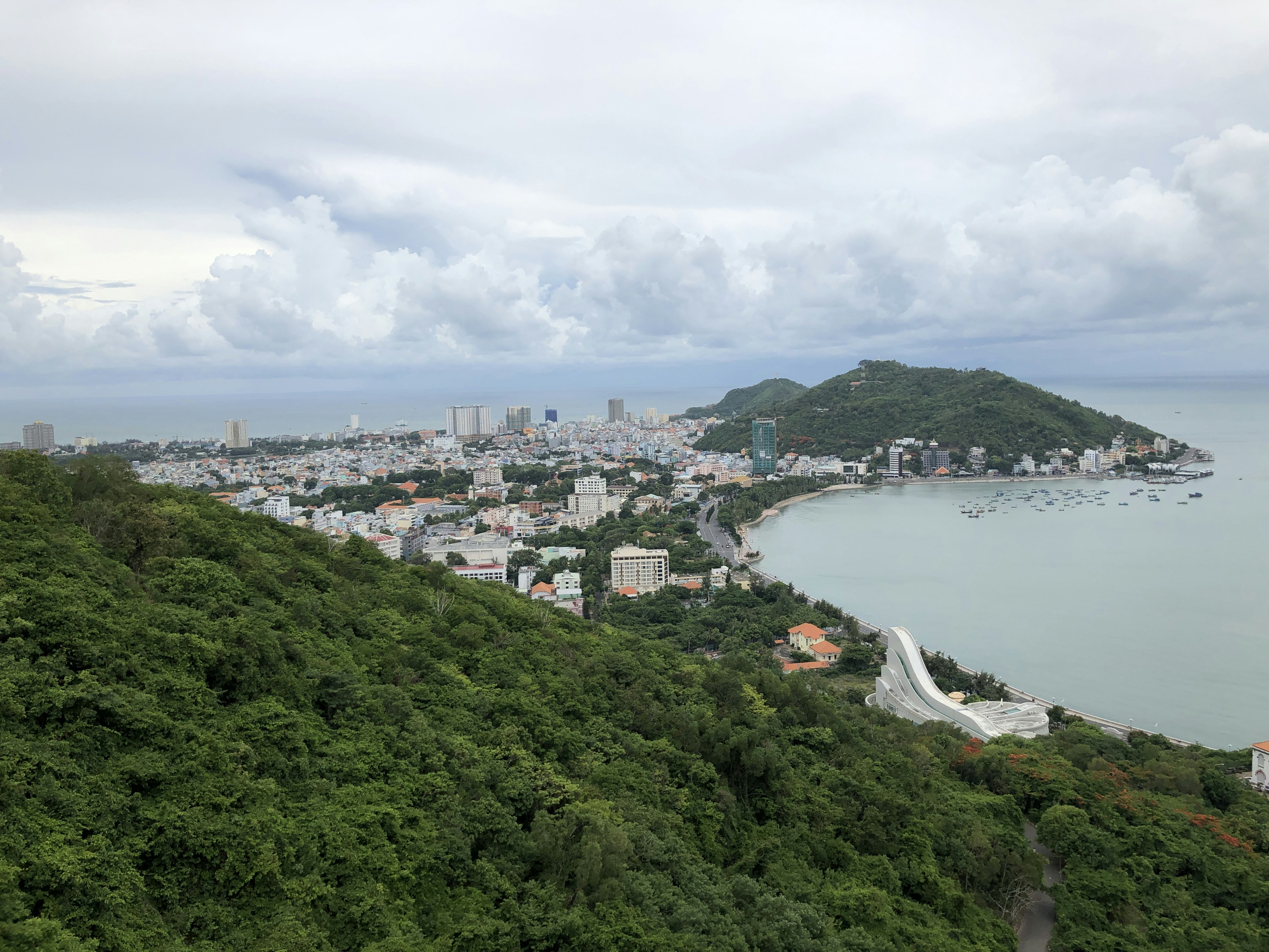 McGettigans Ibn Battuta Gate