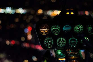 close-up photo of analog gauge