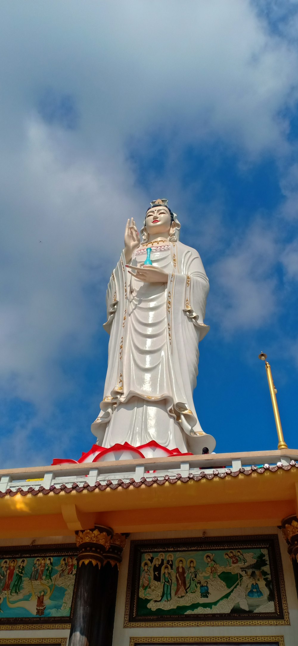 Buddha statue