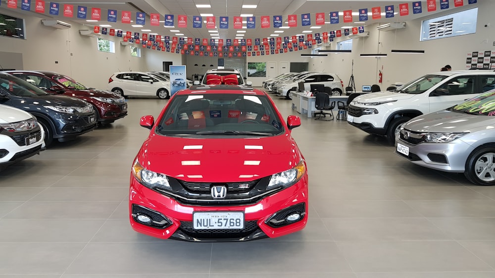 sedán Honda Civic rojo