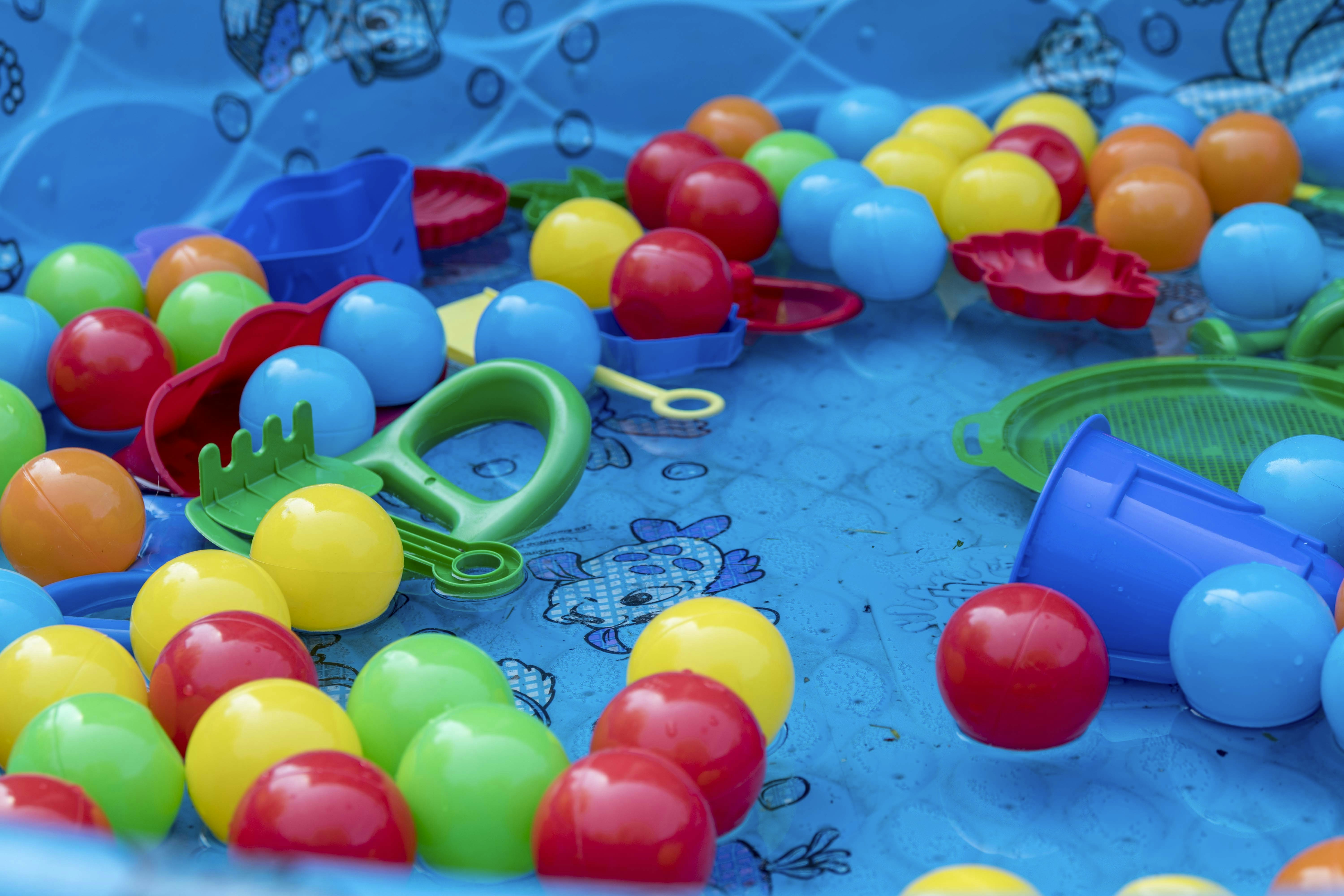 Can I use bleach in a kiddie pool? HappyGiftsForKids