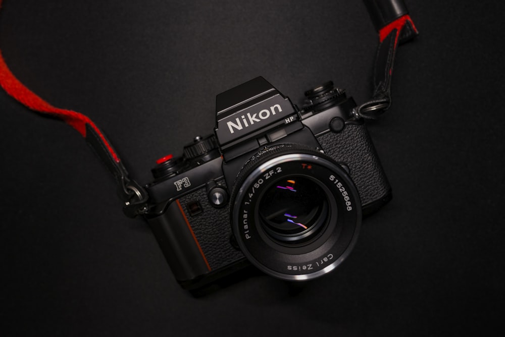 schwarze Nikon-Kamera