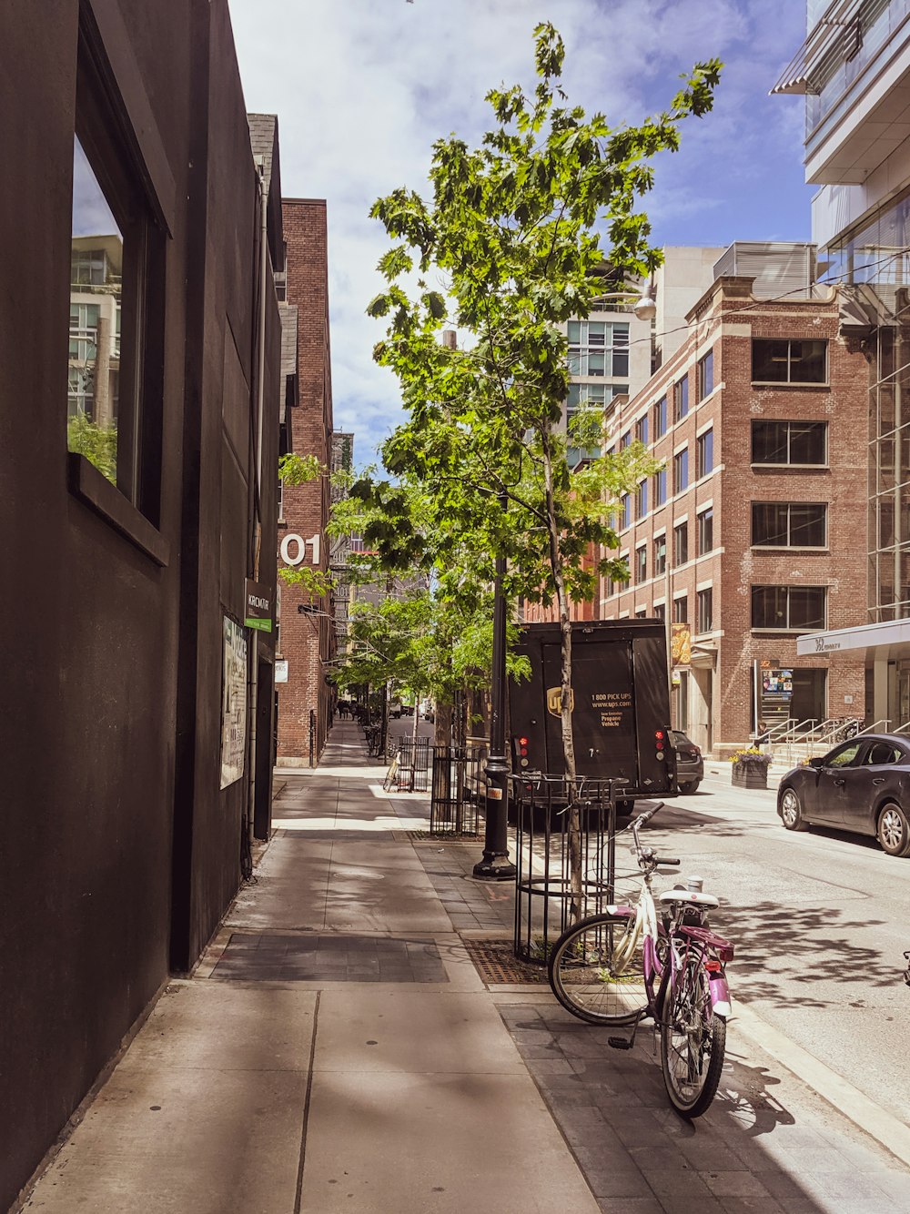 bicycle parks near building